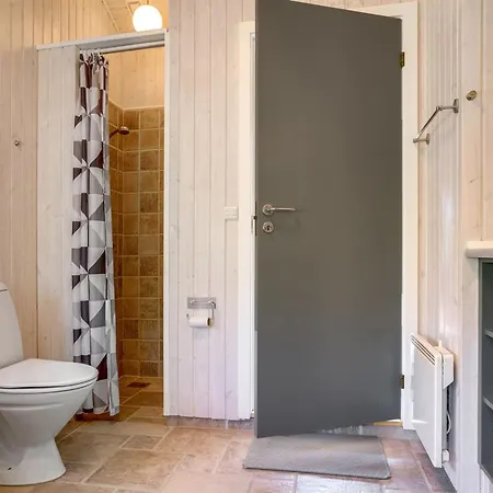 Esaline - 400m From The Sea By Interhome *