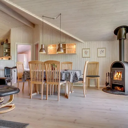 Esaline - 400m From The Sea By Interhome Feriehus *