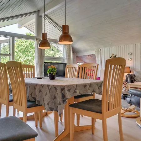 Esaline - 400m From The Sea By Interhome