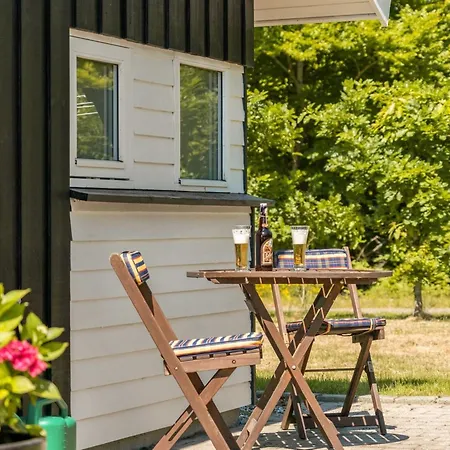 Esaline - 400m From The Sea By Interhome * Hals