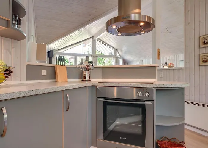 Сasa de vacaciones Esaline - 400m From The Sea By Interhome Hals